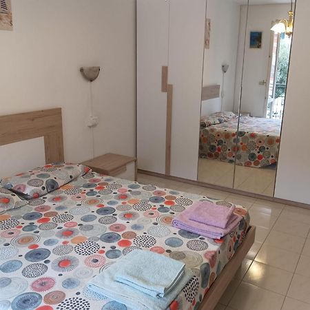 Noemi Apartment 5 Lands Paradise Леванто Екстер'єр фото