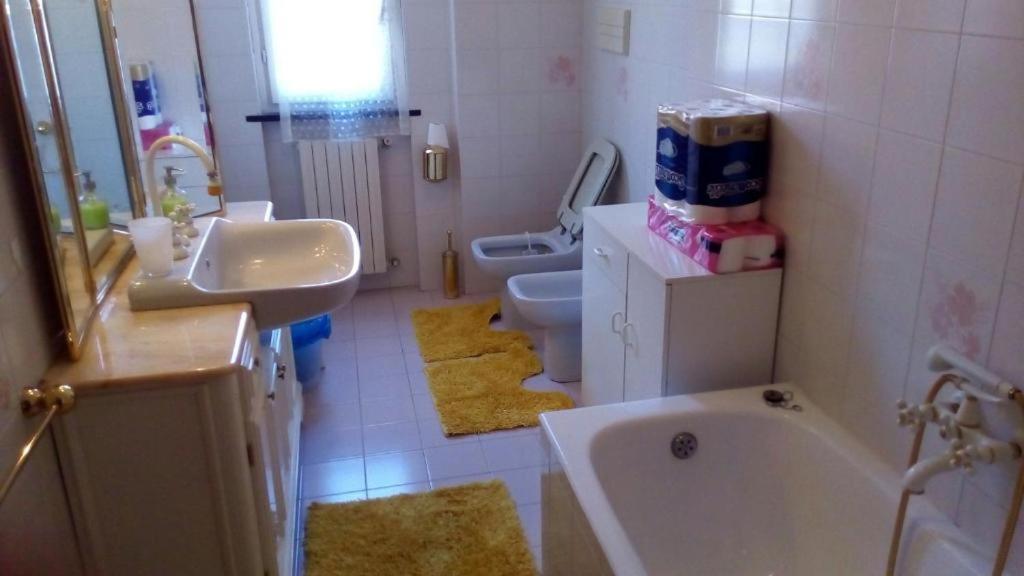 Noemi Apartment 5 Lands Paradise Леванто Екстер'єр фото