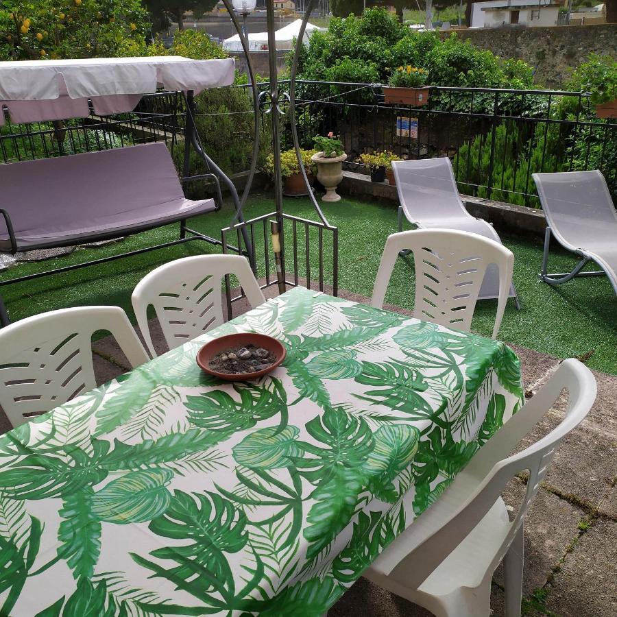 Noemi Apartment 5 Lands Paradise Леванто Екстер'єр фото