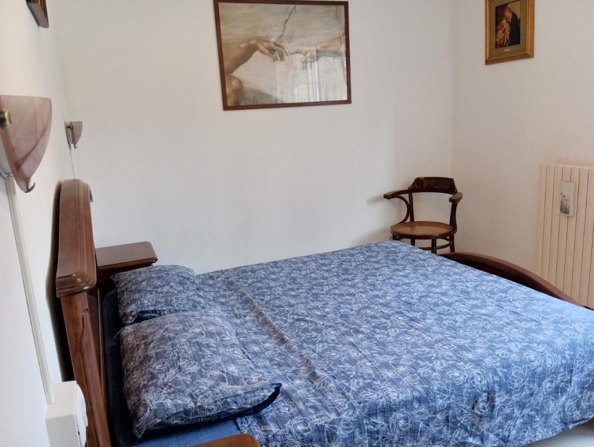 Noemi Apartment 5 Lands Paradise Леванто Екстер'єр фото
