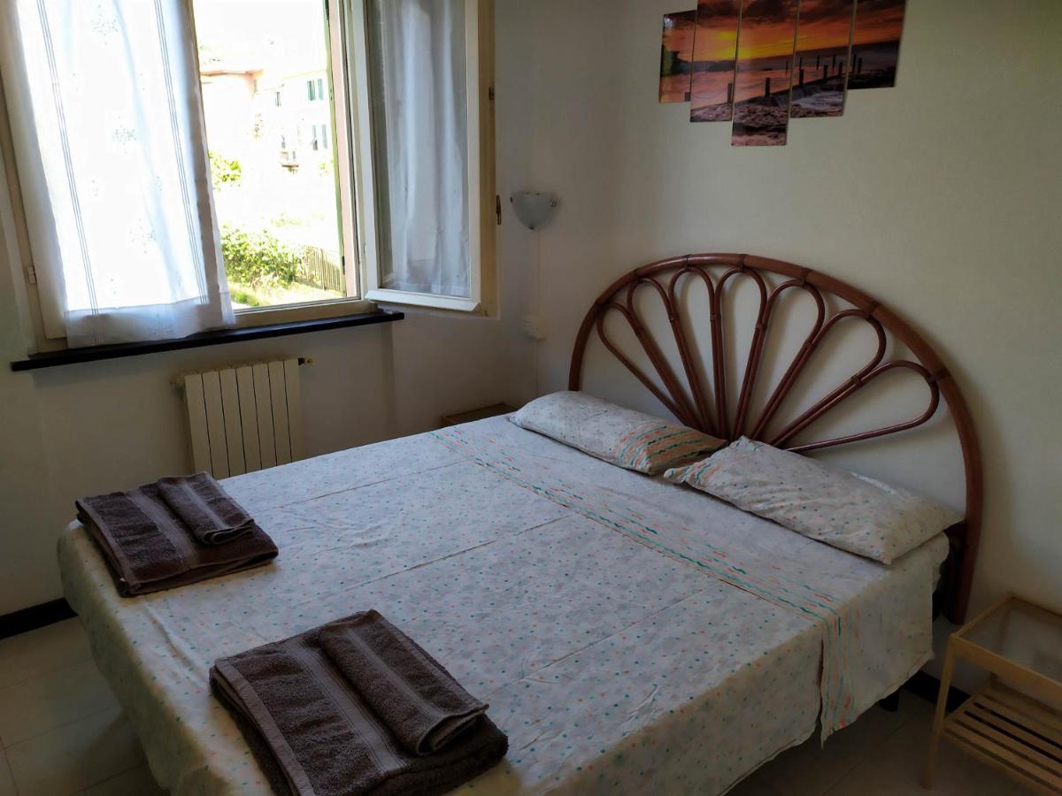 Noemi Apartment 5 Lands Paradise Леванто Екстер'єр фото
