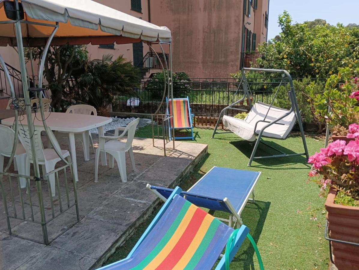 Noemi Apartment 5 Lands Paradise Леванто Екстер'єр фото